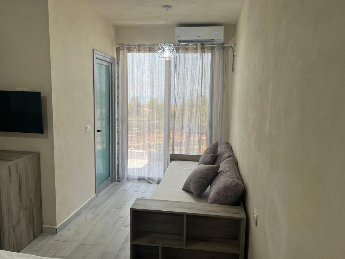 Noah'S Home Himare Exterior photo