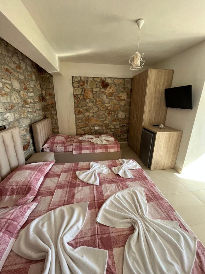 Noah'S Home Himare Exterior photo